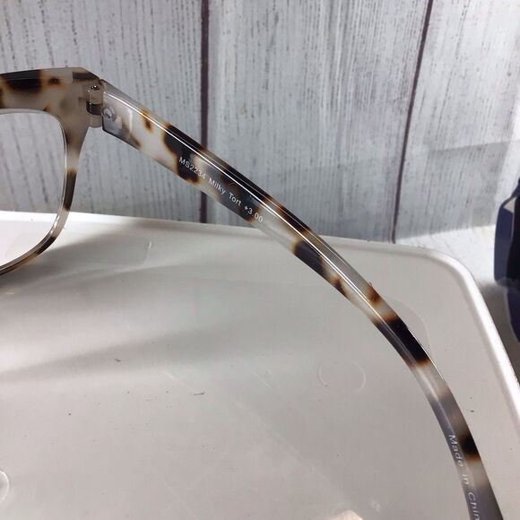 Max Studio MS2234 Milky Tort +3.00 Reading Glasses With Case - Picture 7 of 15